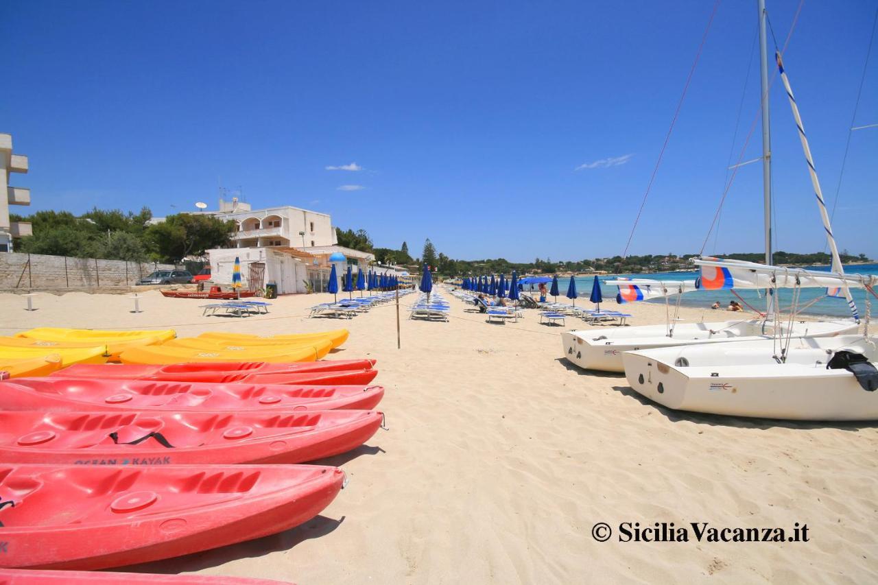 Villa Nisa Apartment Sea View Fontane Bianche Exterior foto